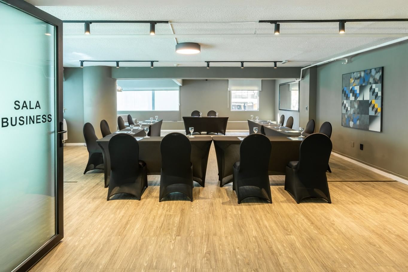 Sala de medios, fotografía 1 de 3